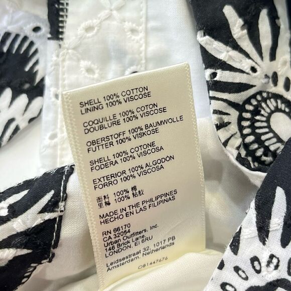 NEW Anthropologie Maeve Floral Eyelet Blouse Bow Back Black White 10 - Picture 11 of 13